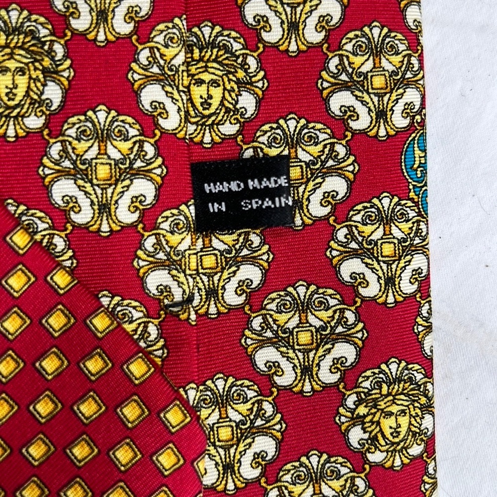 Classic Versace Silk Red Background Medusa Head T… - image 2